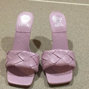 Vince Camuto high heeled slides size 11M lavender